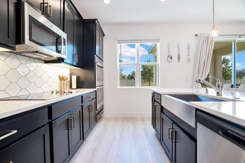 HANOVER LAKES PH 4 - Residential