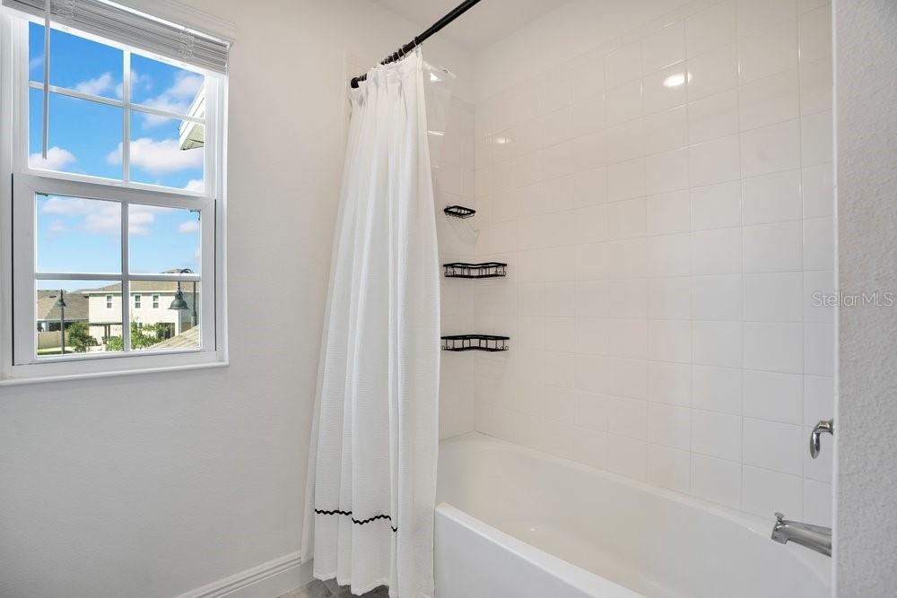 HANOVER LAKES PH 4 - Residential