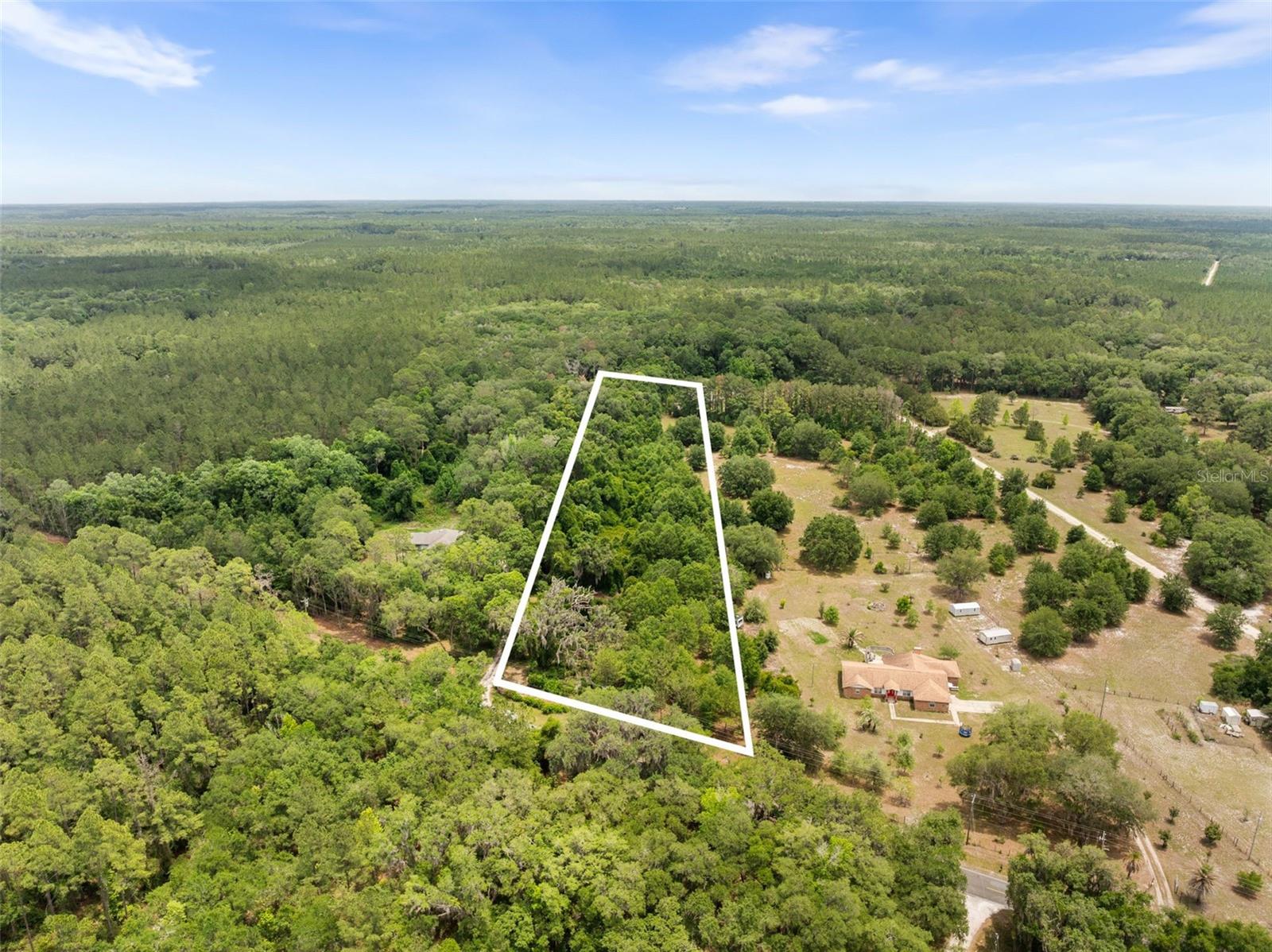 HAMMOCK RIDGE ESTATES - Land