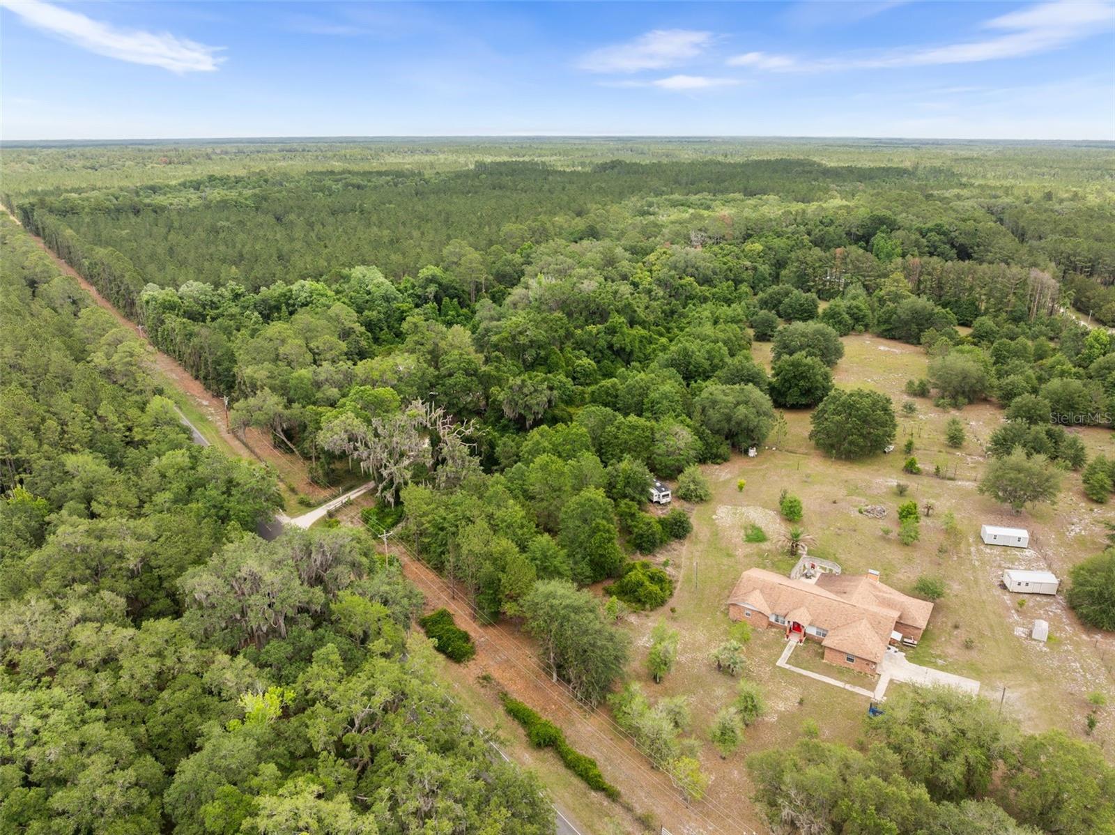 HAMMOCK RIDGE ESTATES - Land