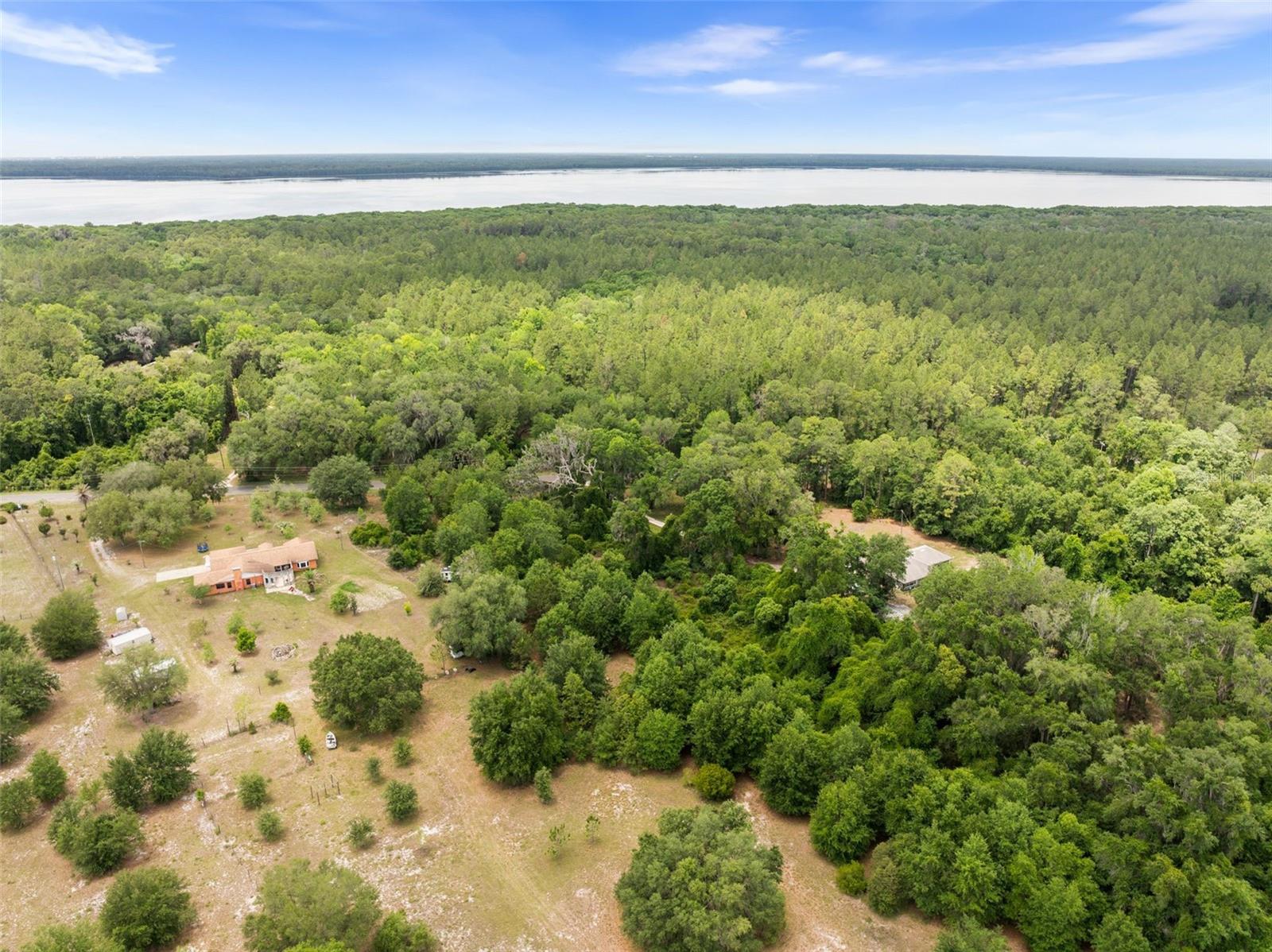 HAMMOCK RIDGE ESTATES - Land