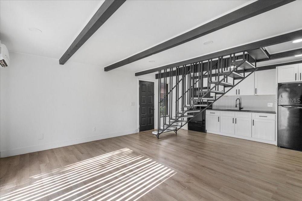 BLUFFS PH 2 CONDOMINUM - Residential Lease