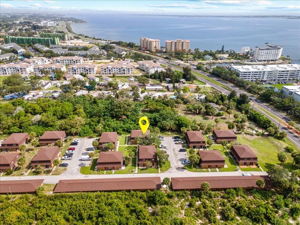 BLUFFS PH 2 CONDOMINUM - Residential Lease