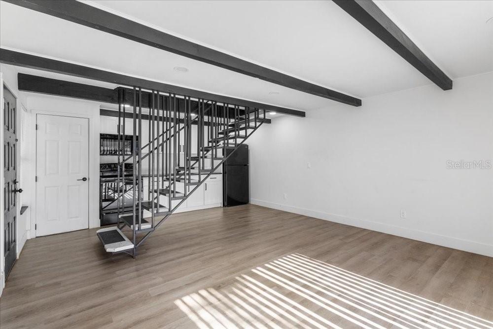 BLUFFS PH 2 CONDOMINUM - Residential Lease