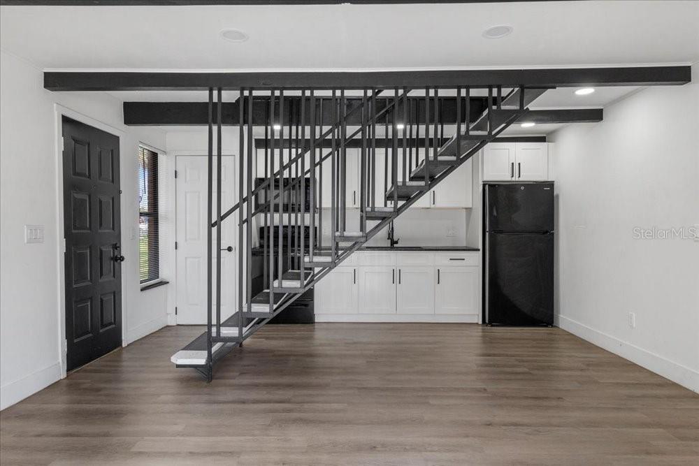 BLUFFS PH 2 CONDOMINUM - Residential Lease