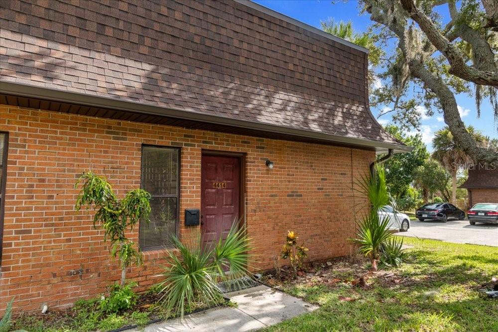 BLUFFS PH 2 CONDOMINUM - Residential Lease