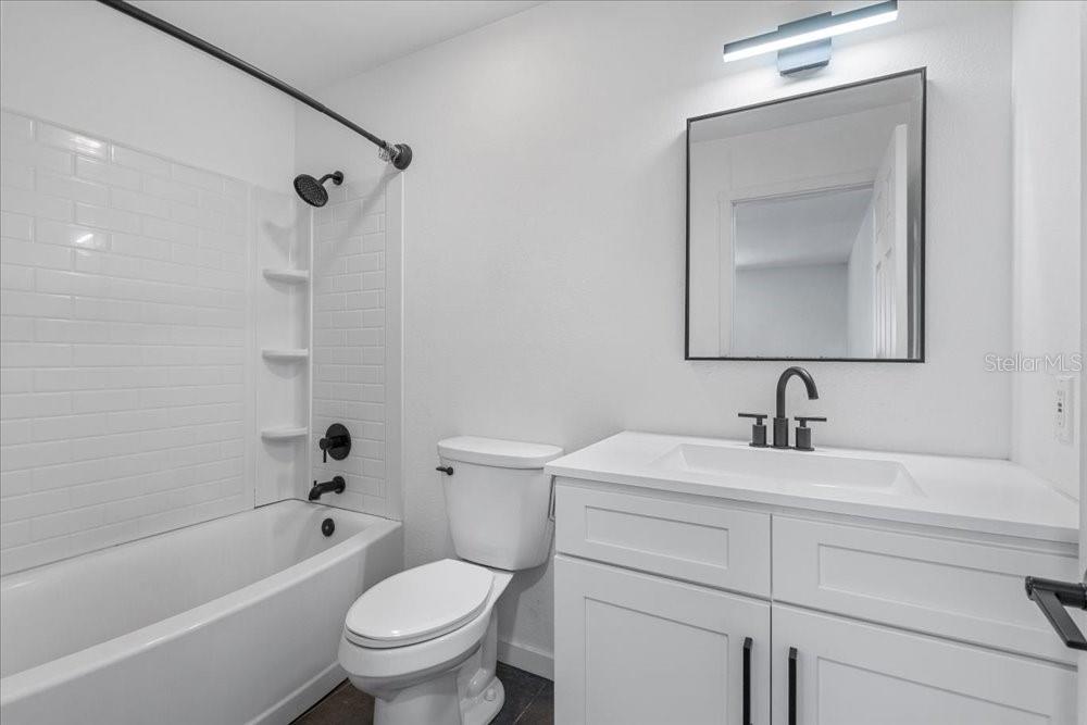 BLUFFS PH 2 CONDOMINUM - Residential Lease