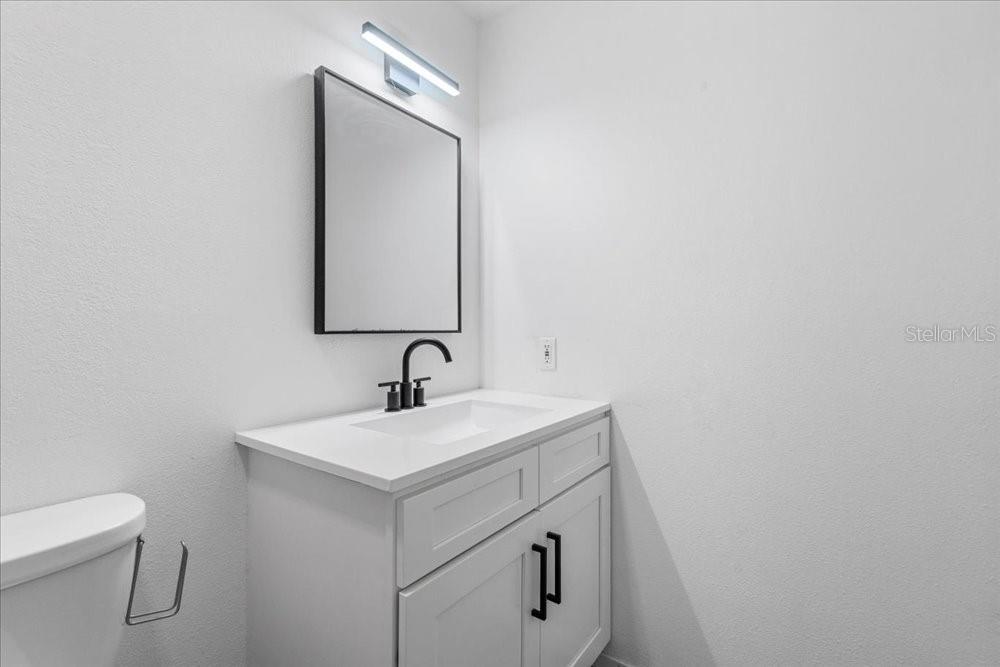BLUFFS PH 2 CONDOMINUM - Residential Lease