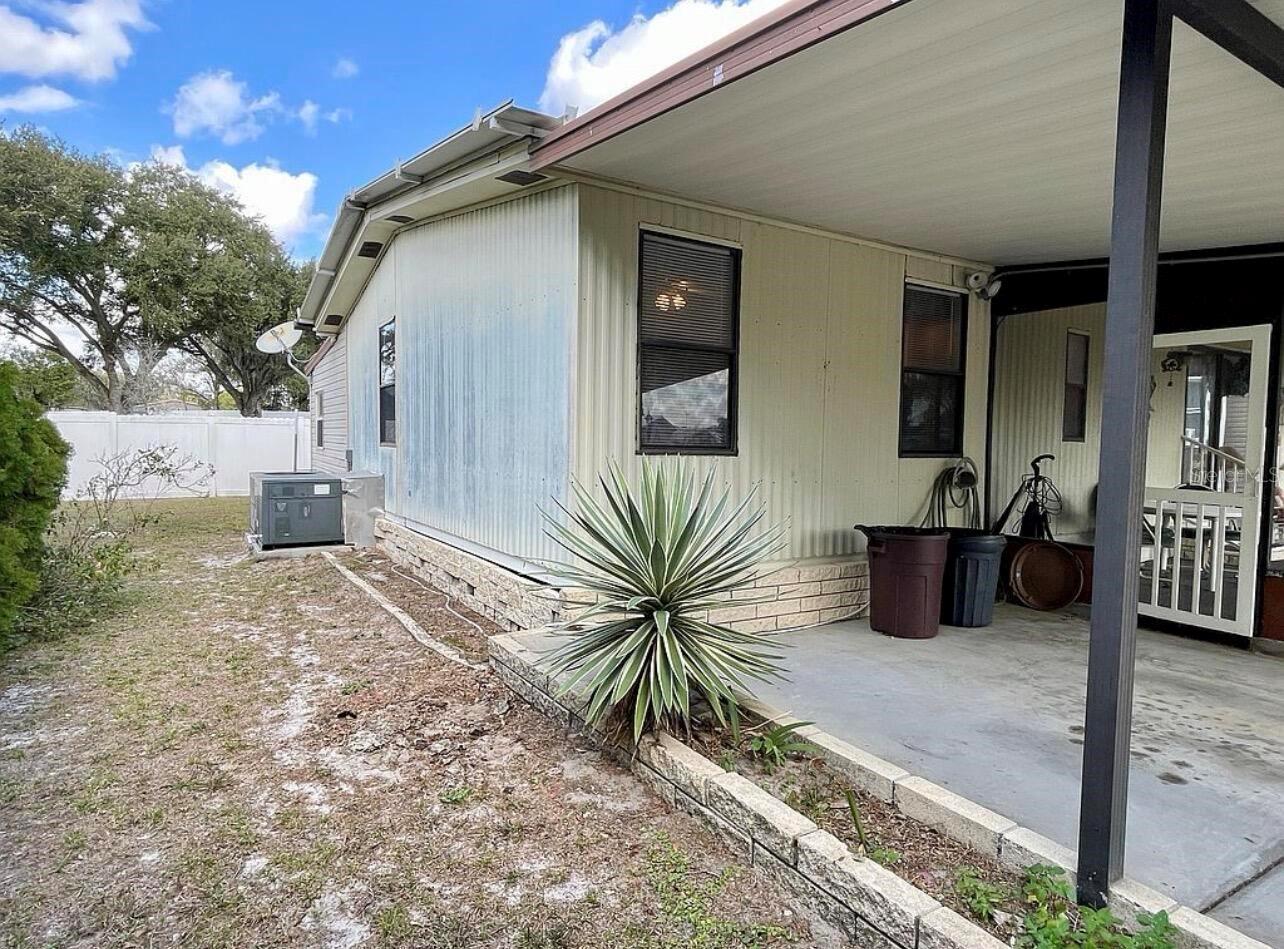 OAKS ROYAL - Residential