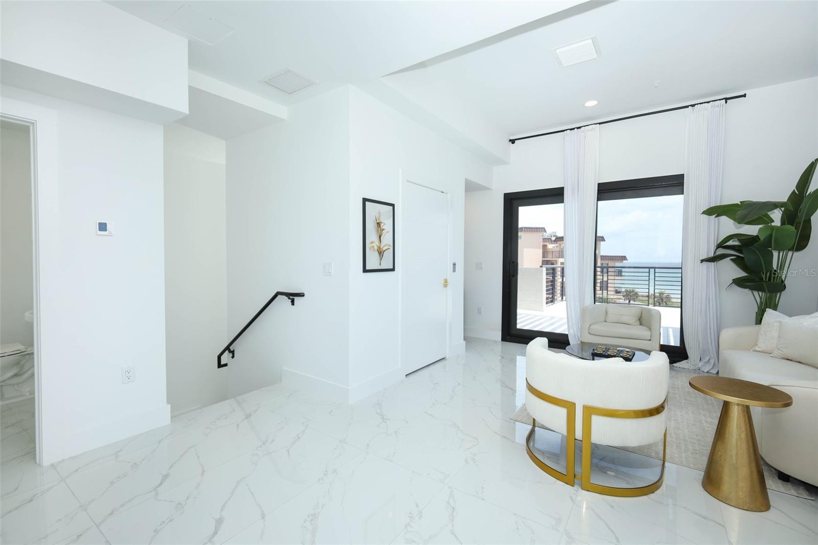 BAILEY BY THE SEA - Residential