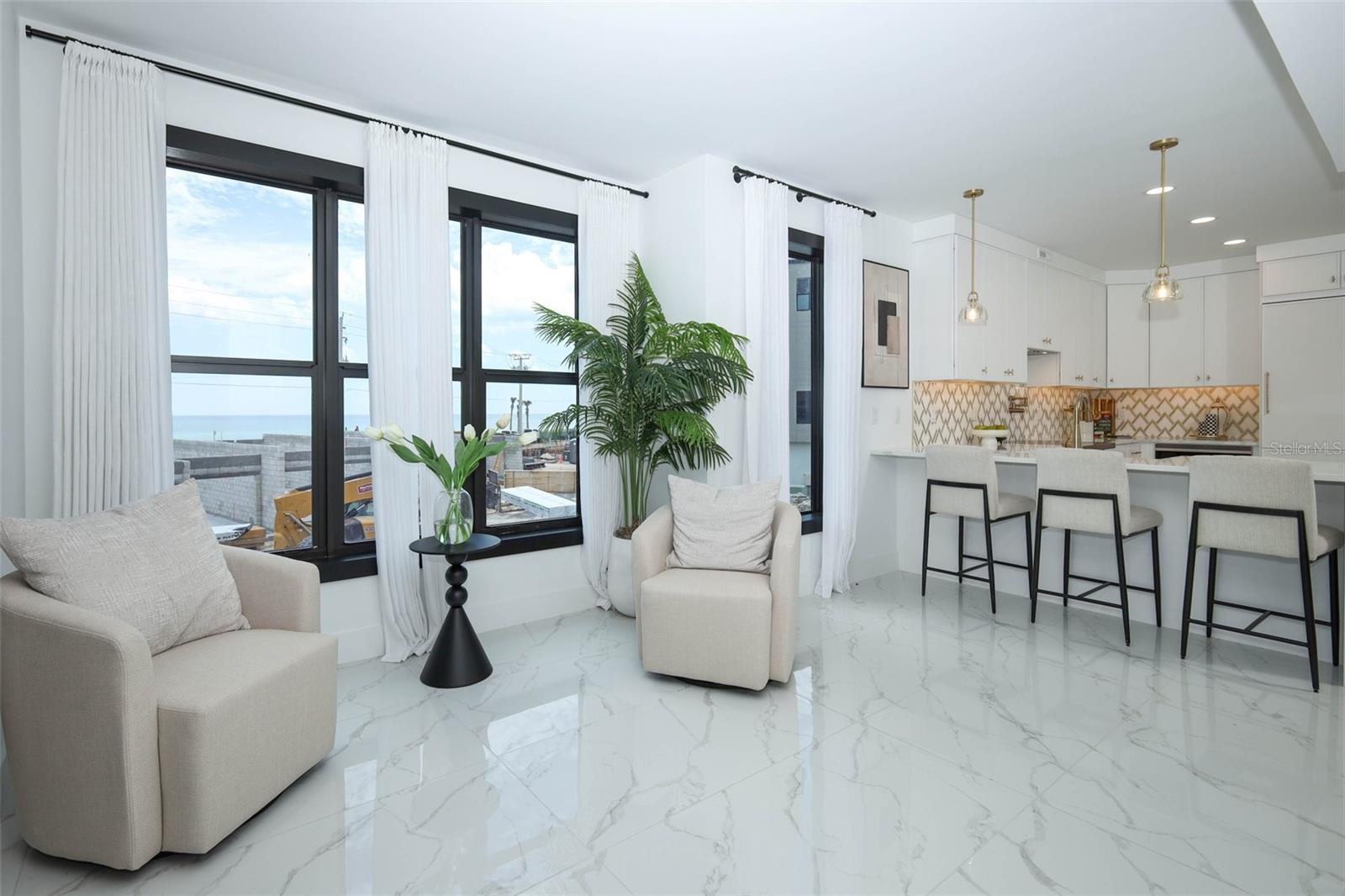 BAILEY BY THE SEA - Residential