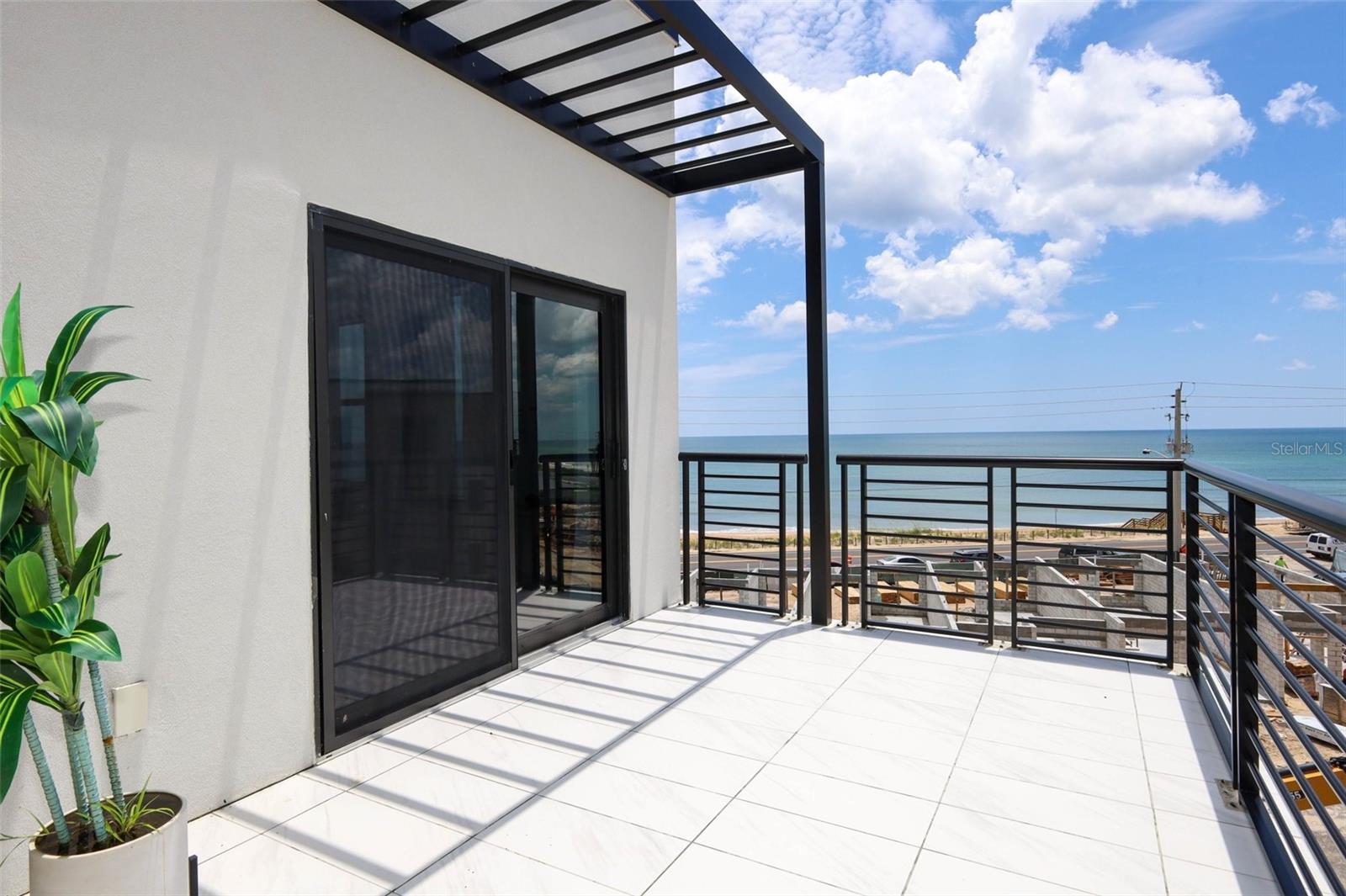 BAILEY BY THE SEA - Residential