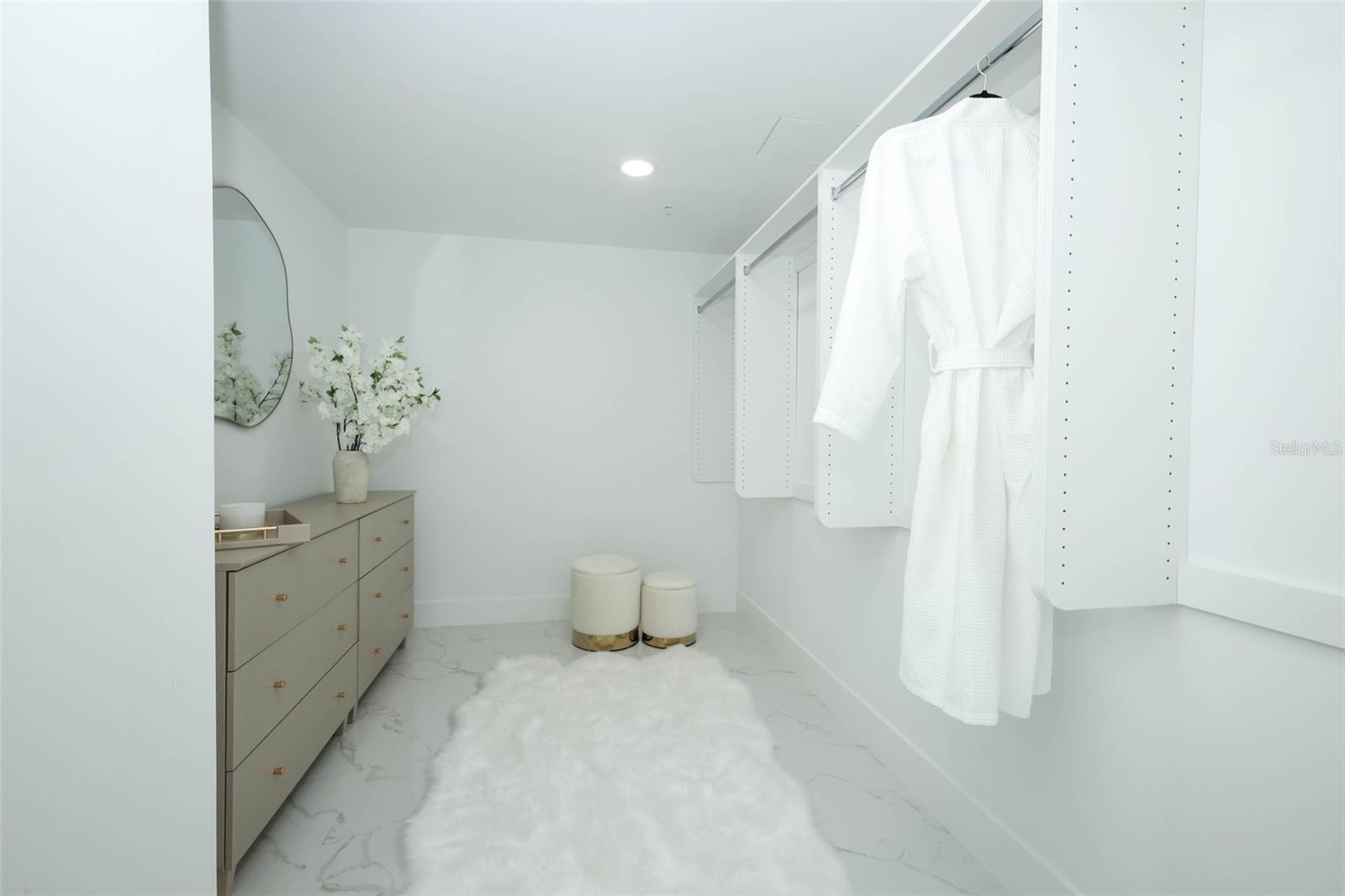 BAILEY BY THE SEA - Residential