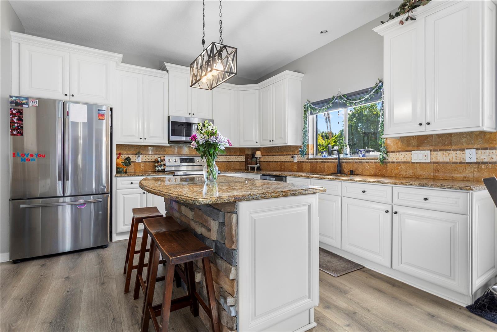 PICKETT DOWNS - Residential