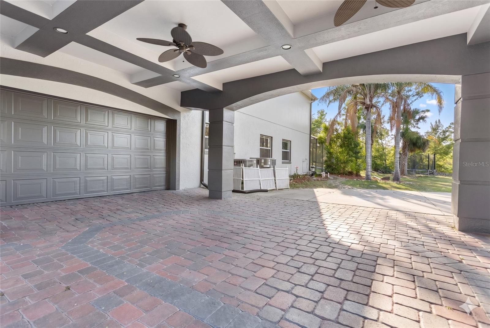 PICKETT DOWNS - Residential