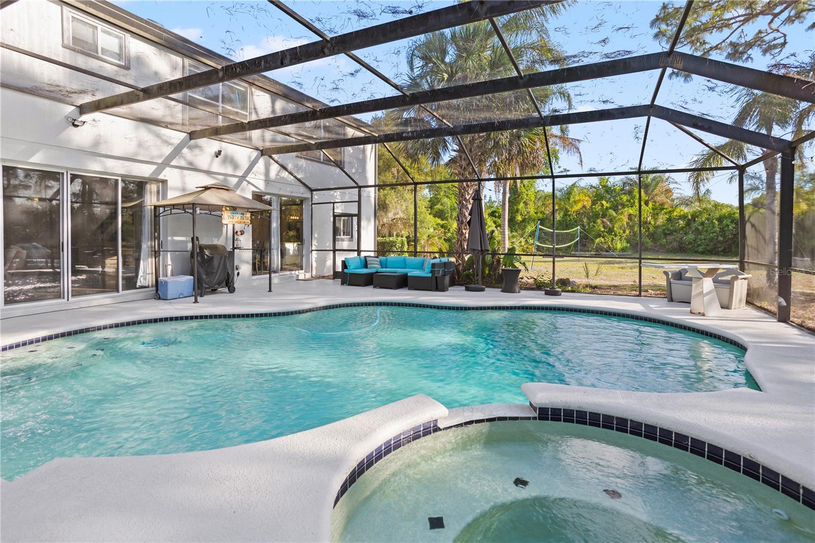 PICKETT DOWNS - Residential