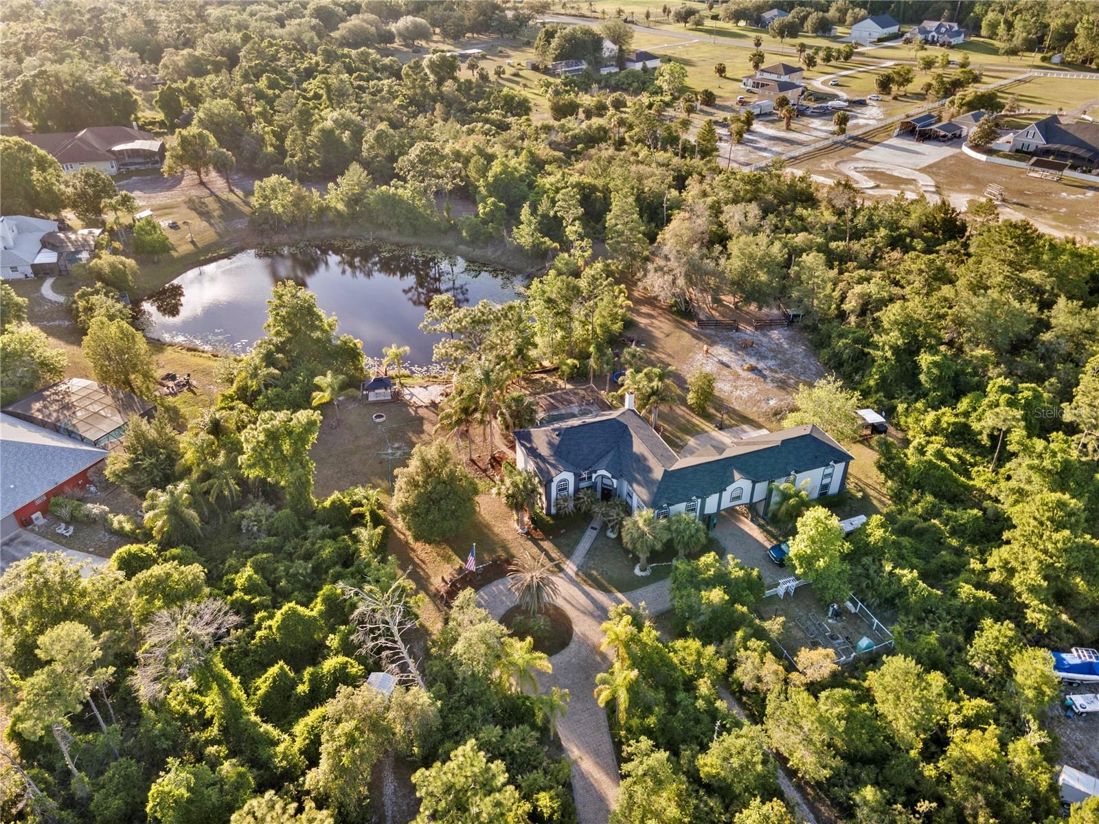 PICKETT DOWNS - Residential
