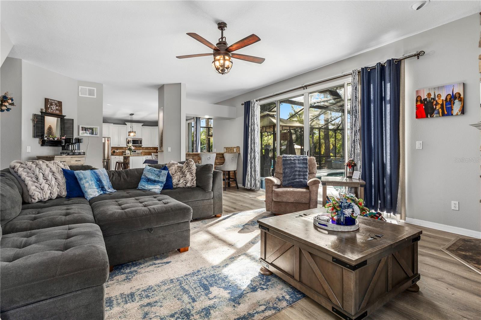 PICKETT DOWNS - Residential