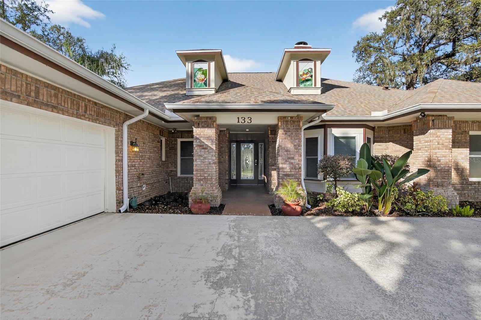 BARRINGTON OAKS EAST - Residential