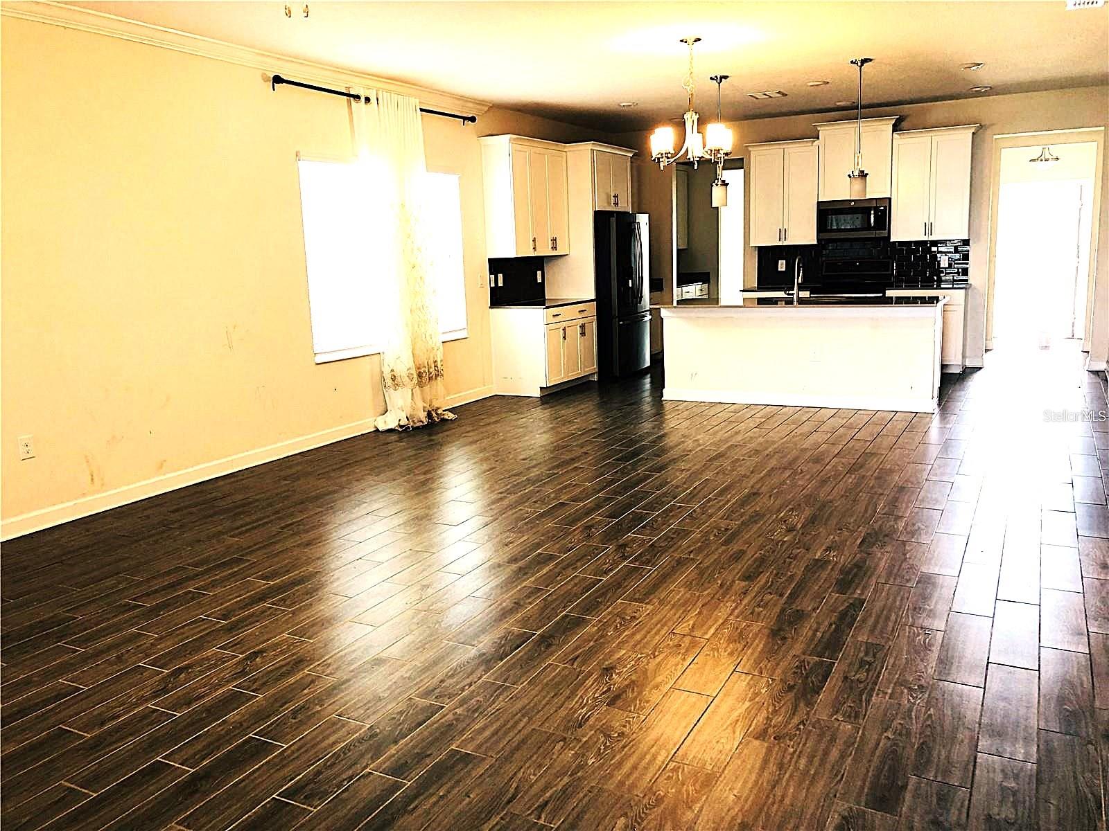 STOREY LAKE TR K - Residential Lease