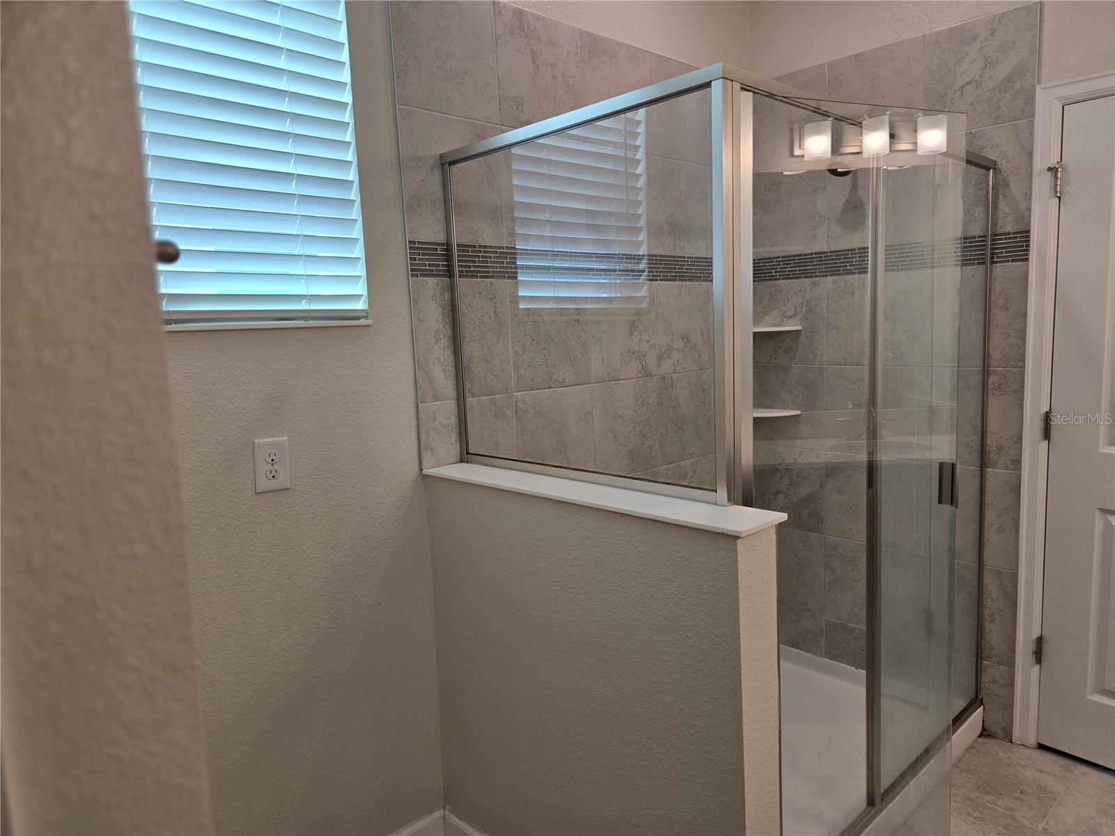STOREY LAKE TR K - Residential Lease