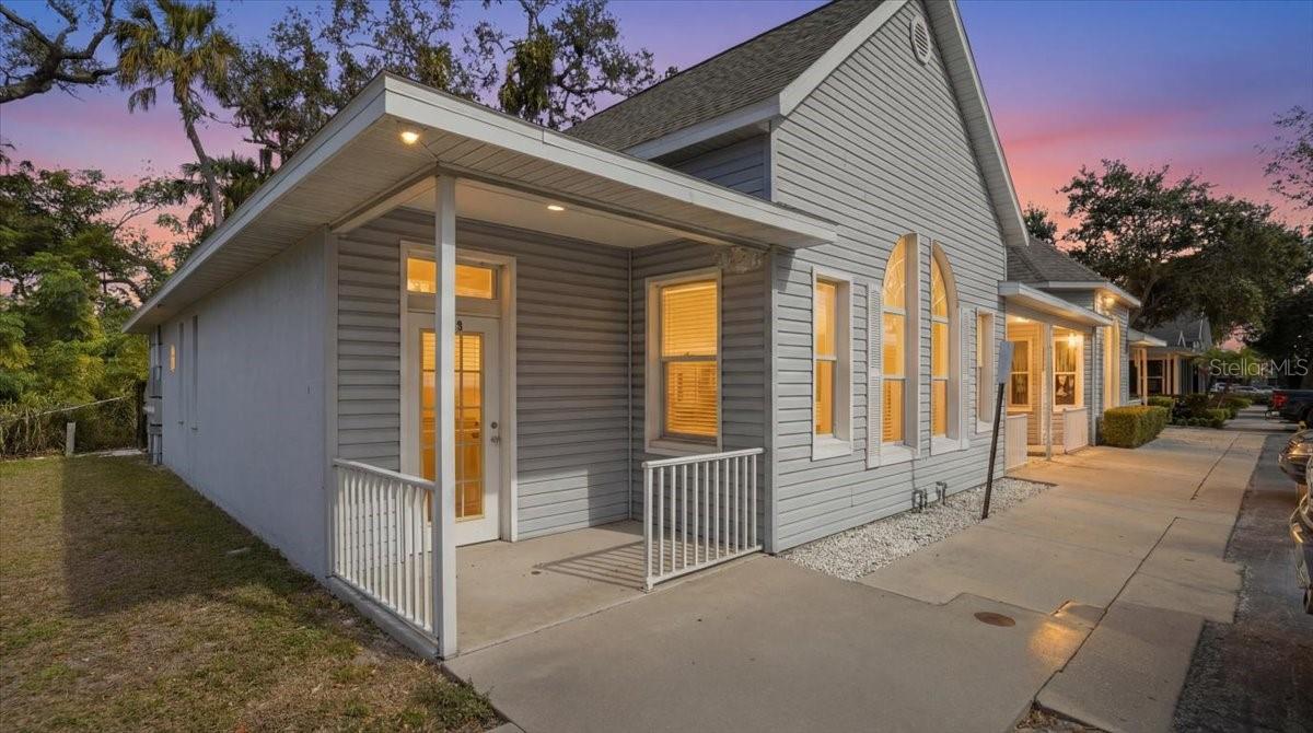GAZEBO SQUARE COMM - Commercial Sale