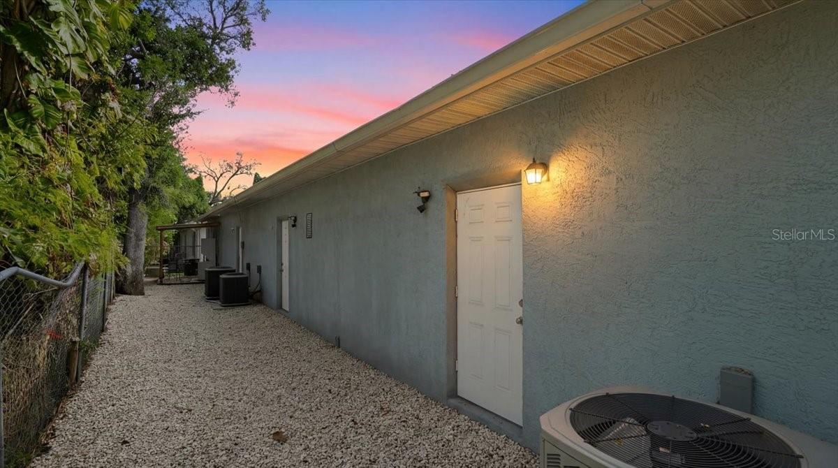 GAZEBO SQUARE COMM - Commercial Sale