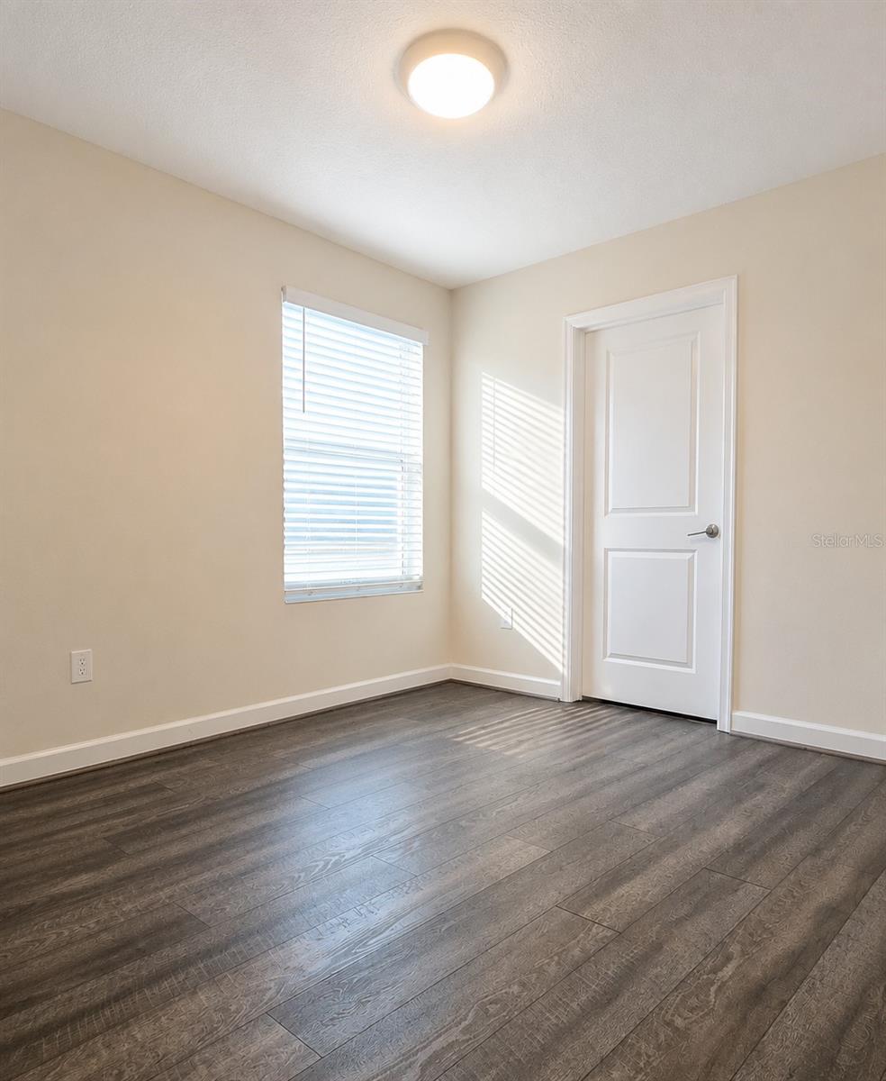 STOREY PK-PCL L - Residential
