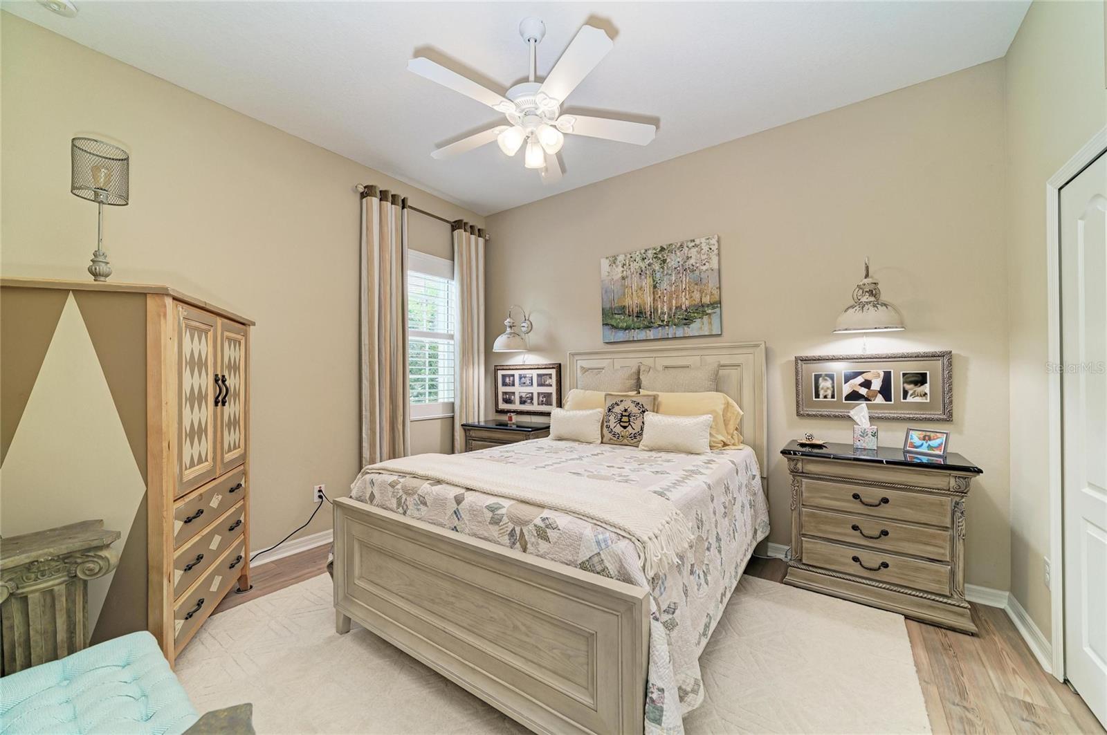 COUNTRY CLUB EAST AT LAKEWD RNCH QQ1 2B - Residential