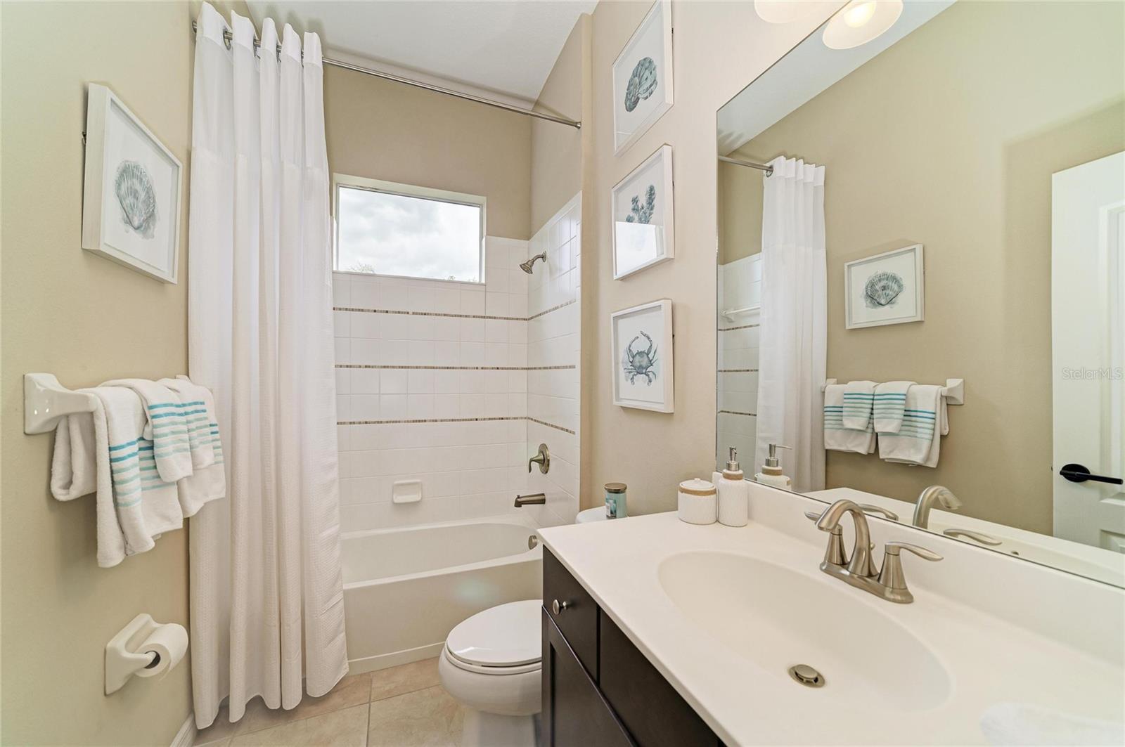 COUNTRY CLUB EAST AT LAKEWD RNCH QQ1 2B - Residential