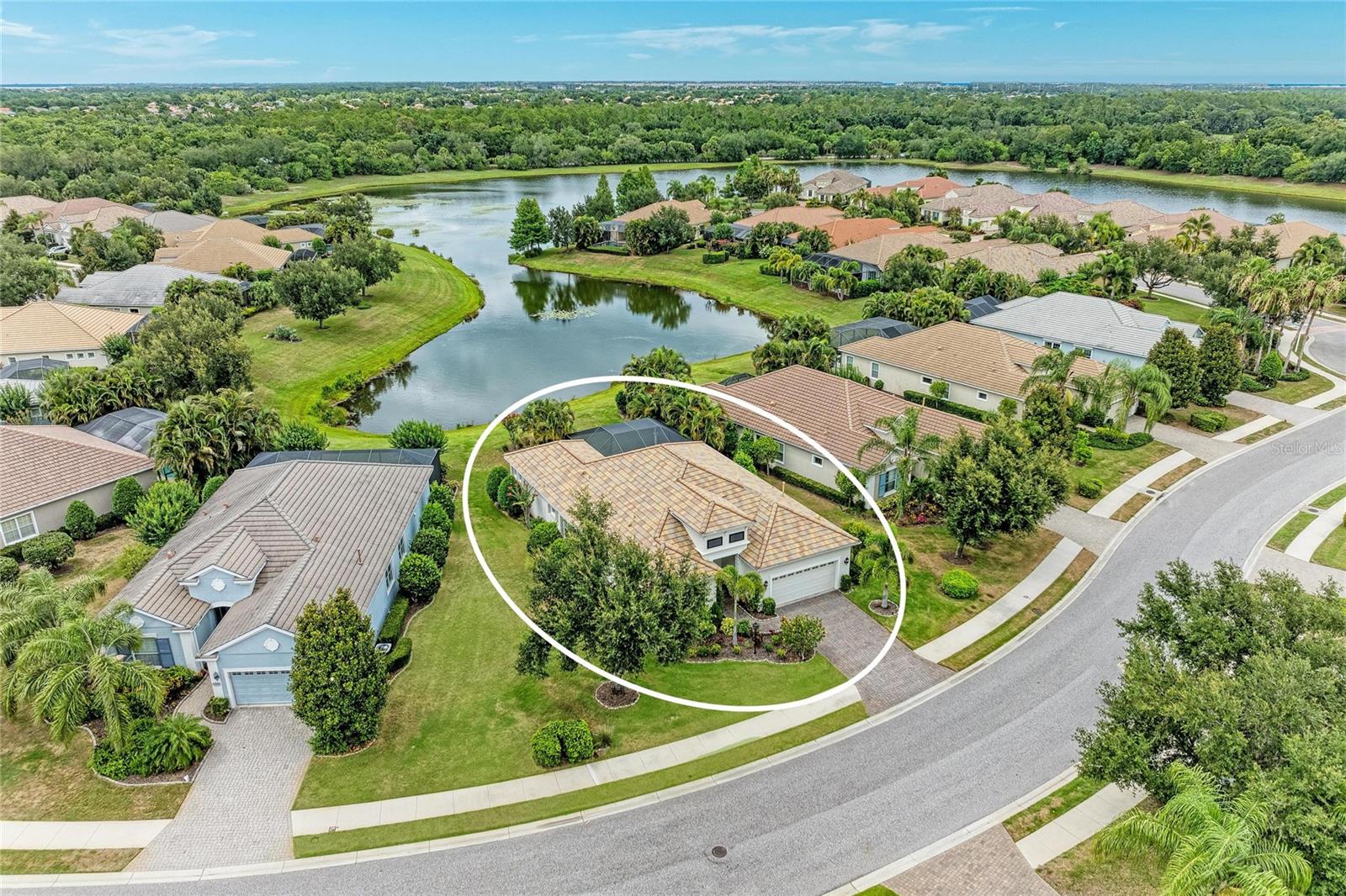 COUNTRY CLUB EAST AT LAKEWD RNCH QQ1 2B - Residential