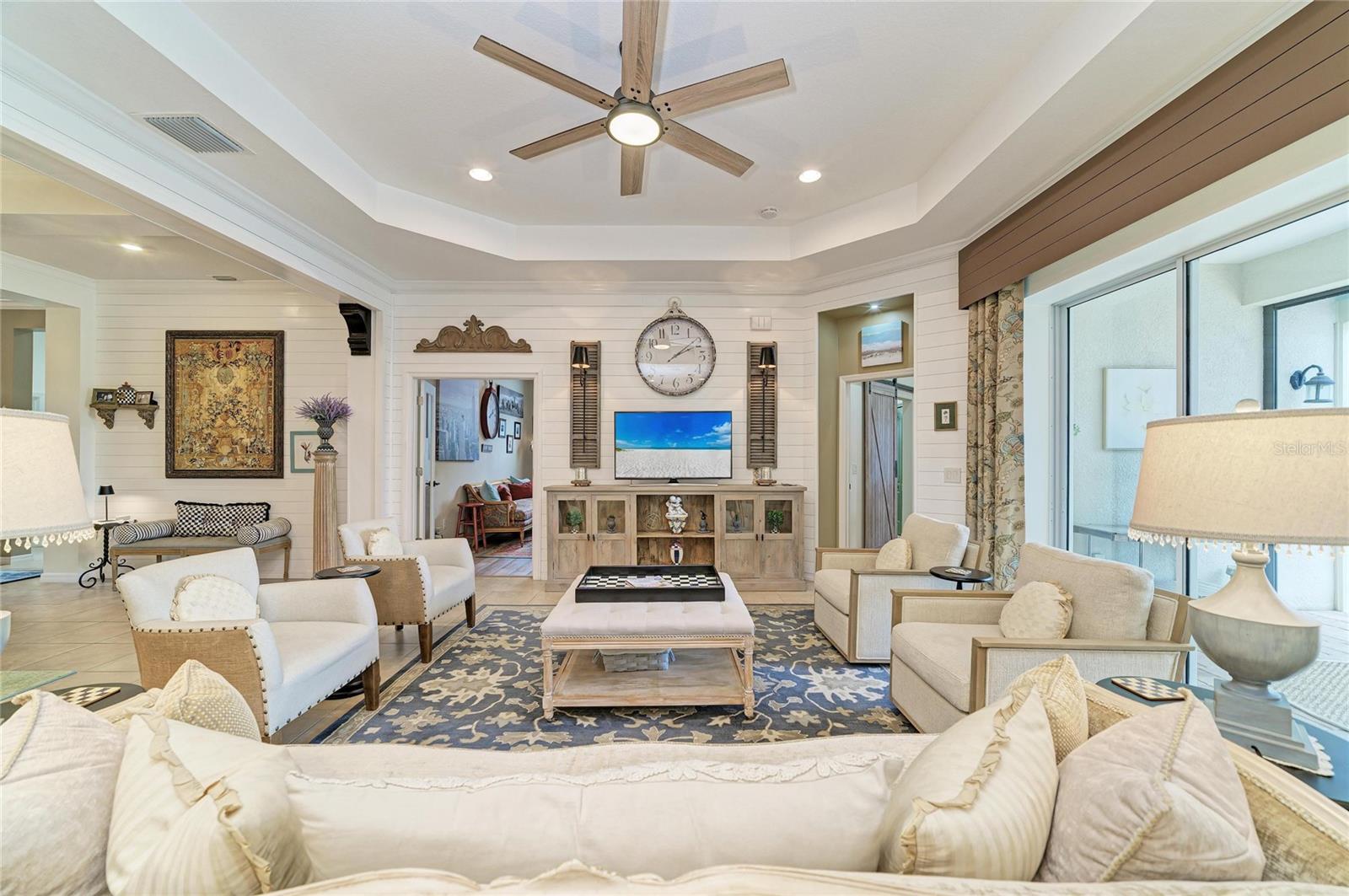 COUNTRY CLUB EAST AT LAKEWD RNCH QQ1 2B - Residential