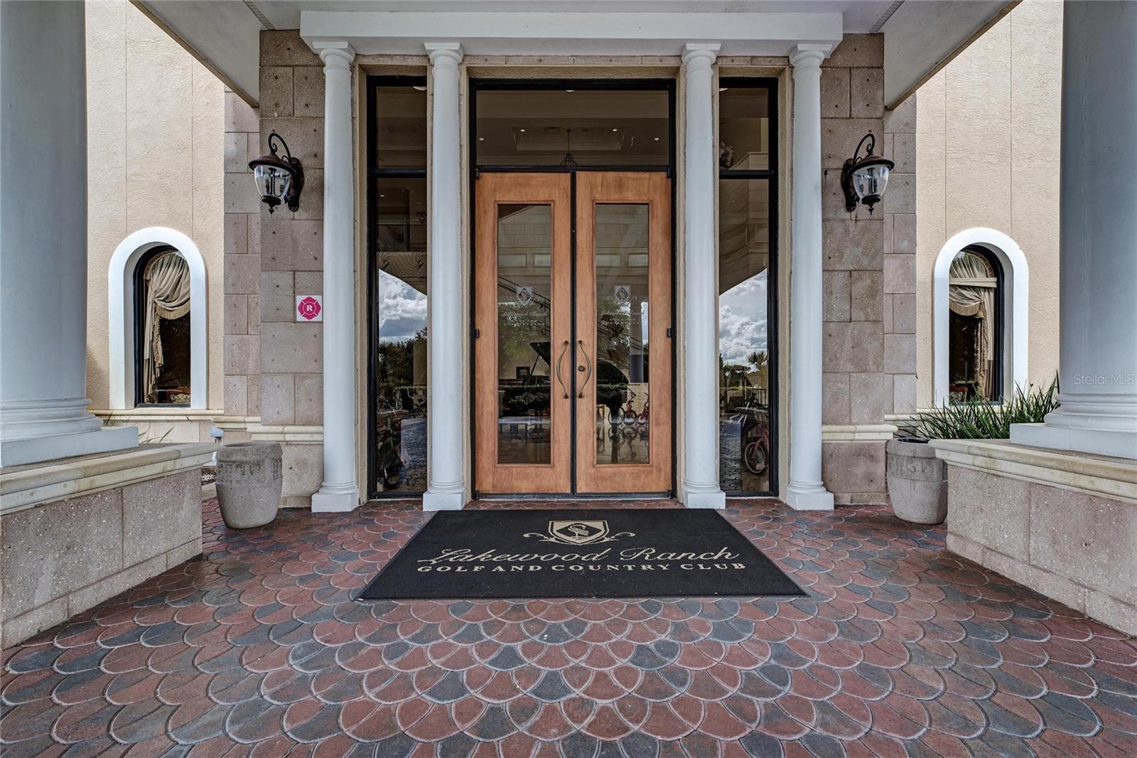 COUNTRY CLUB EAST AT LAKEWD RNCH QQ1 2B - Residential