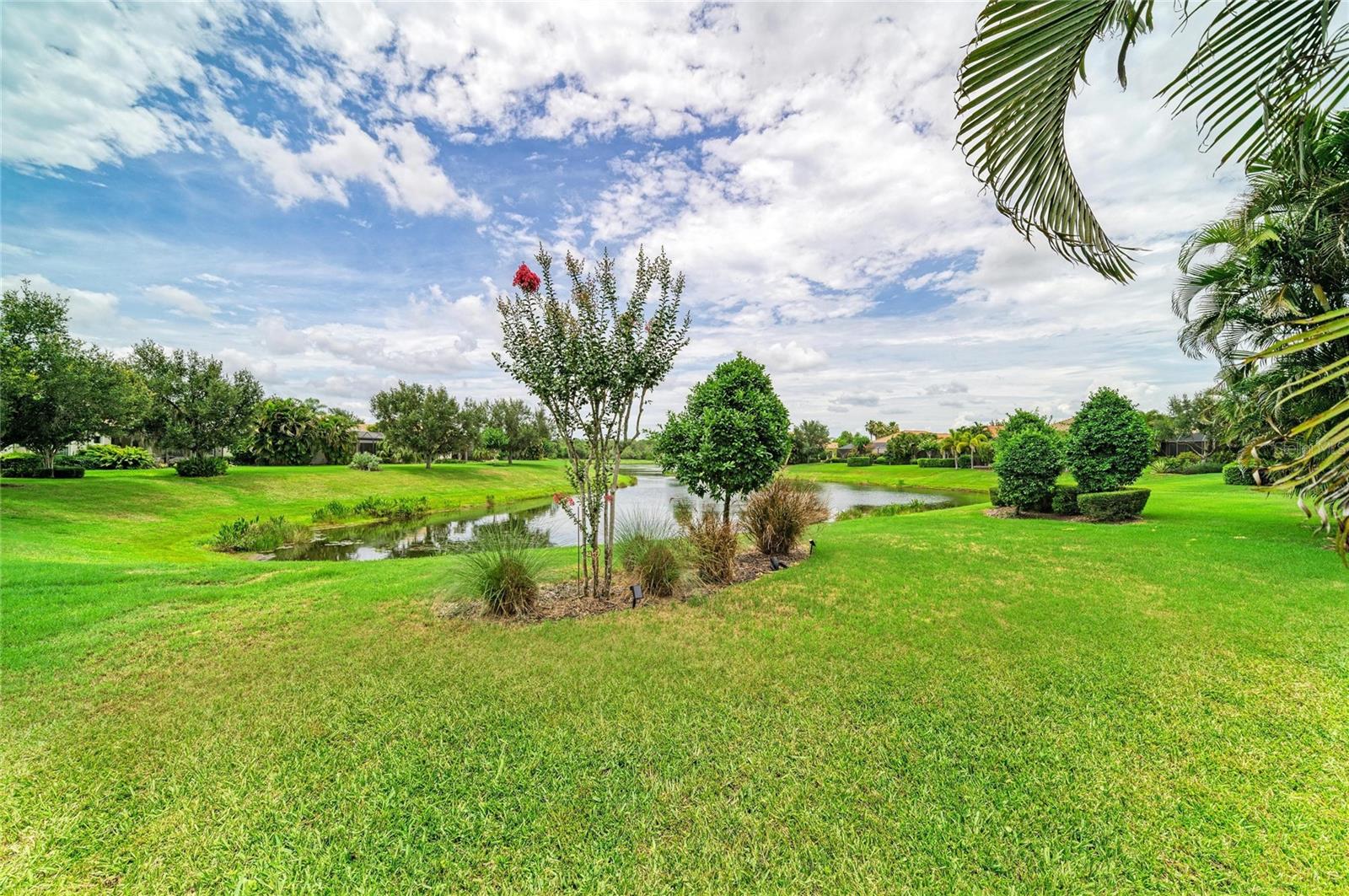 COUNTRY CLUB EAST AT LAKEWD RNCH QQ1 2B - Residential