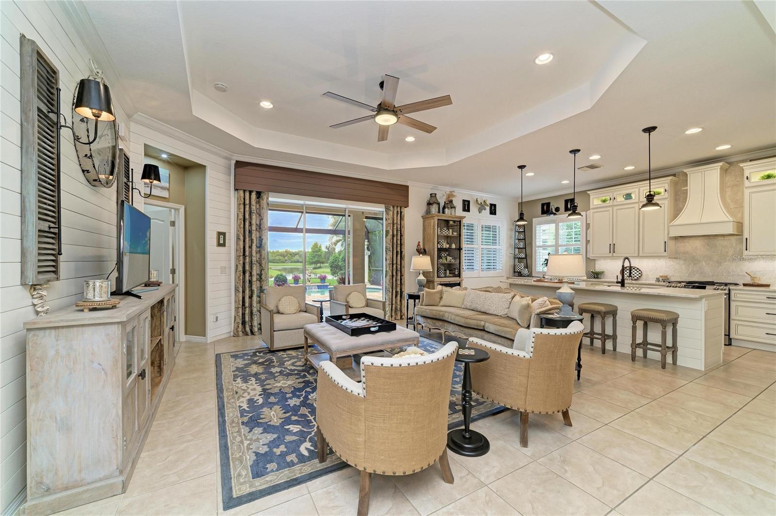 COUNTRY CLUB EAST AT LAKEWD RNCH QQ1 2B - Residential