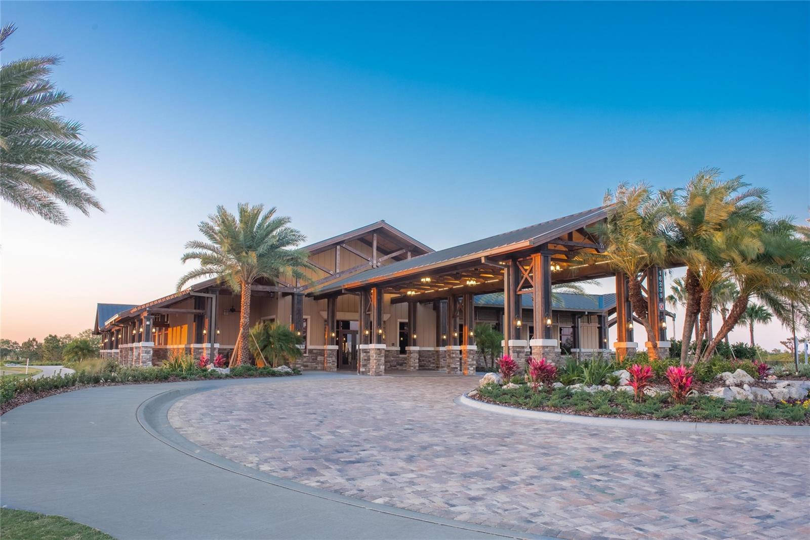 COUNTRY CLUB EAST AT LAKEWD RNCH QQ1 2B - Residential