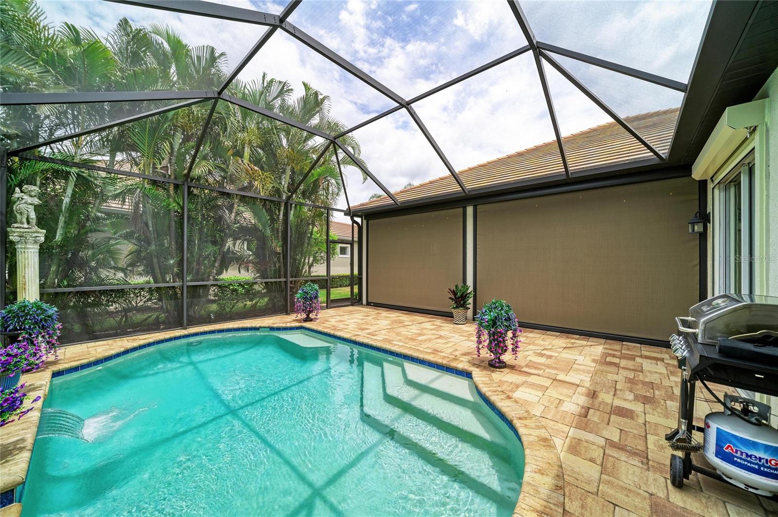 COUNTRY CLUB EAST AT LAKEWD RNCH QQ1 2B - Residential
