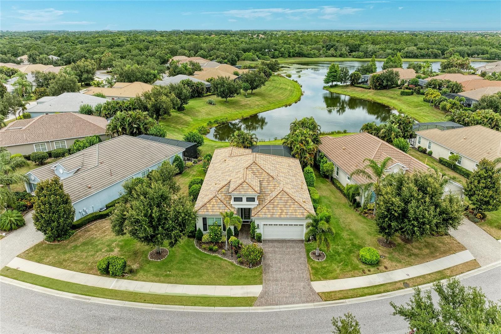 COUNTRY CLUB EAST AT LAKEWD RNCH QQ1 2B - Residential