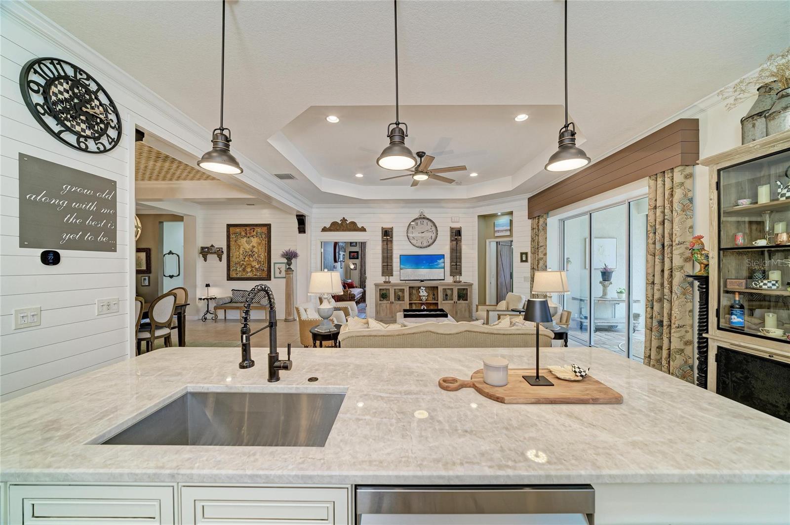 COUNTRY CLUB EAST AT LAKEWD RNCH QQ1 2B - Residential