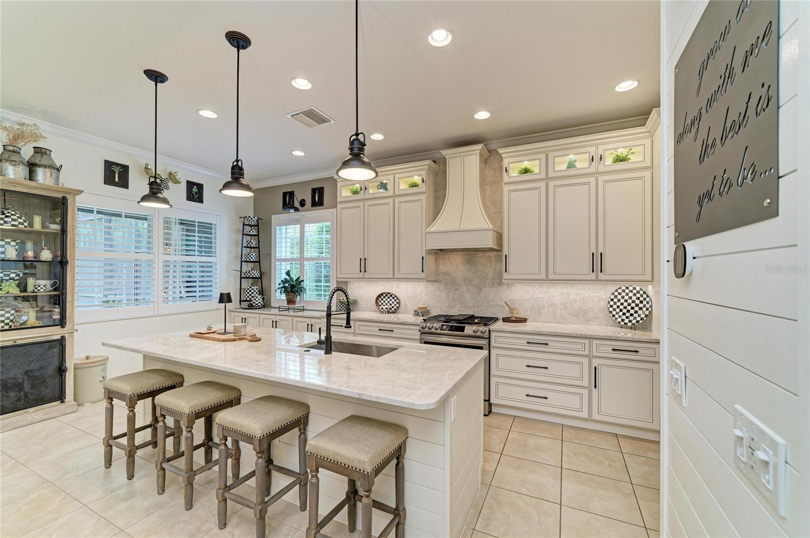 COUNTRY CLUB EAST AT LAKEWD RNCH QQ1 2B - Residential