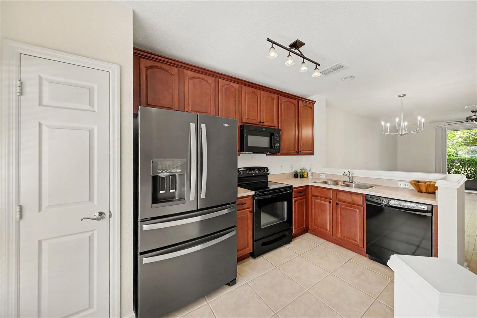 REGENCY OAKS - Residential