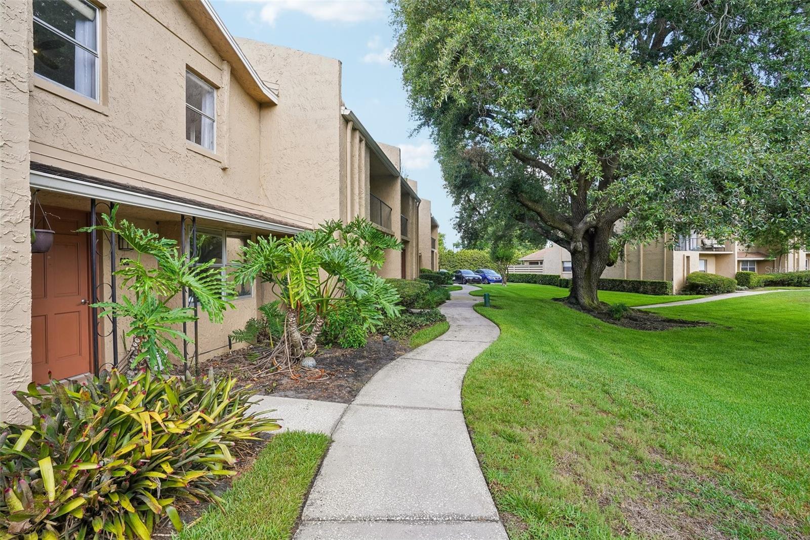 PARK LAKE TWNHS - Residential