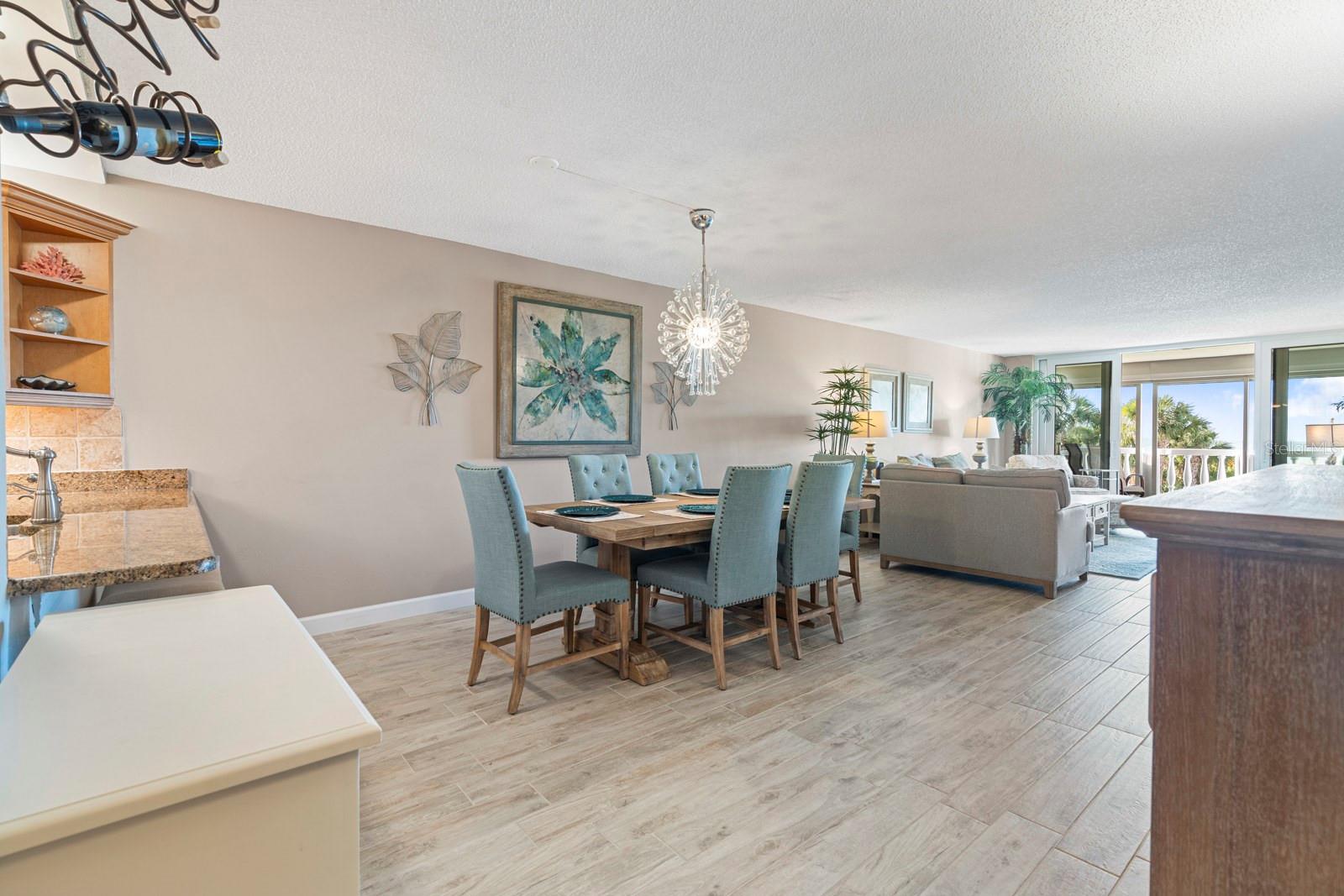 SILVER SANDS BEACH & RACQUET CLUB - Residential