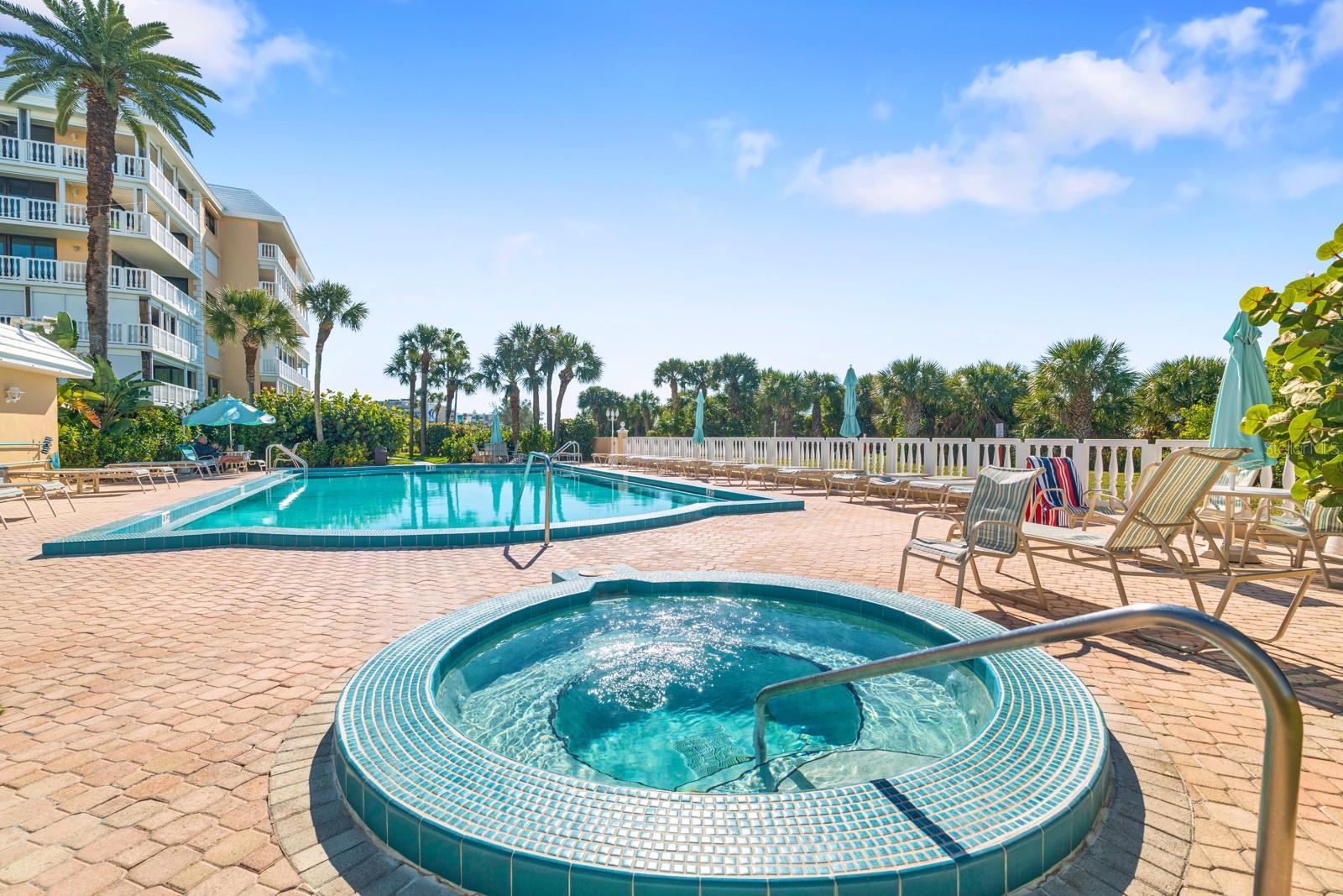 SILVER SANDS BEACH & RACQUET CLUB - Residential