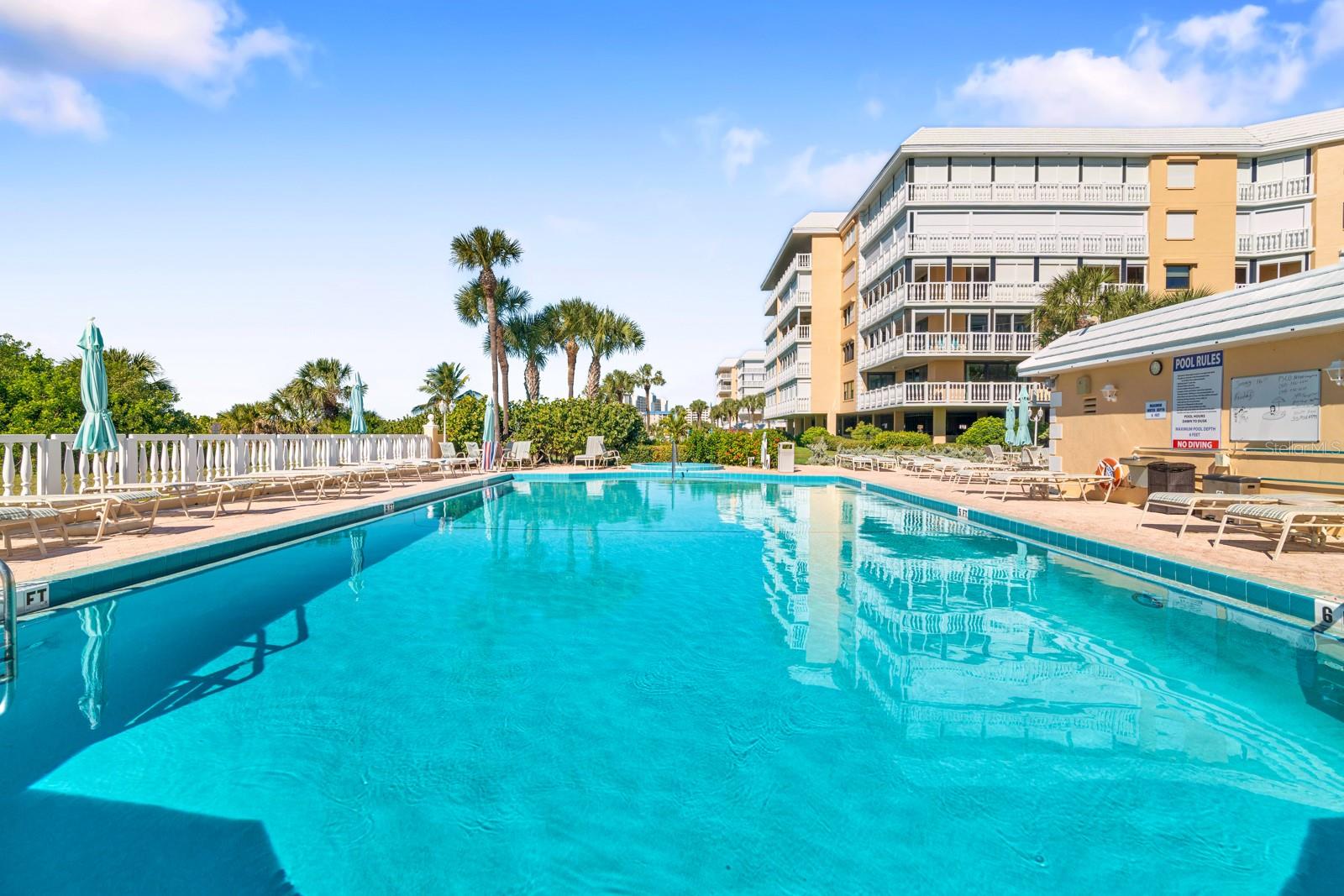 SILVER SANDS BEACH & RACQUET CLUB - Residential