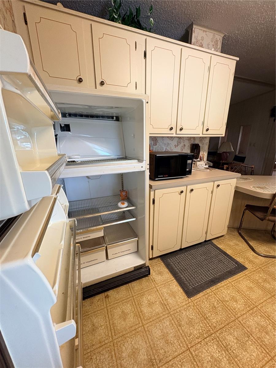 IMPERIAL LAKES ESTATES - Residential