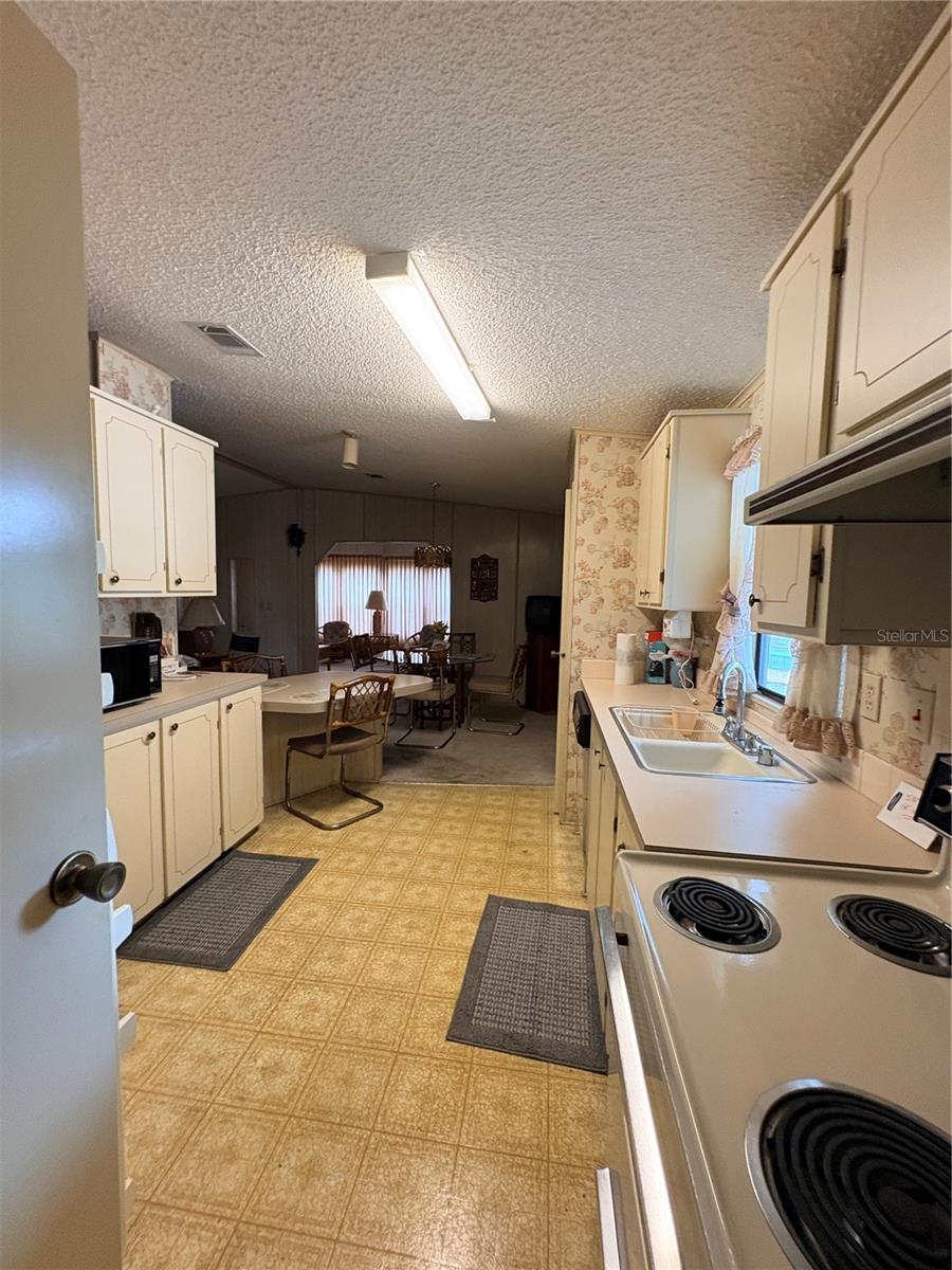 IMPERIAL LAKES ESTATES - Residential