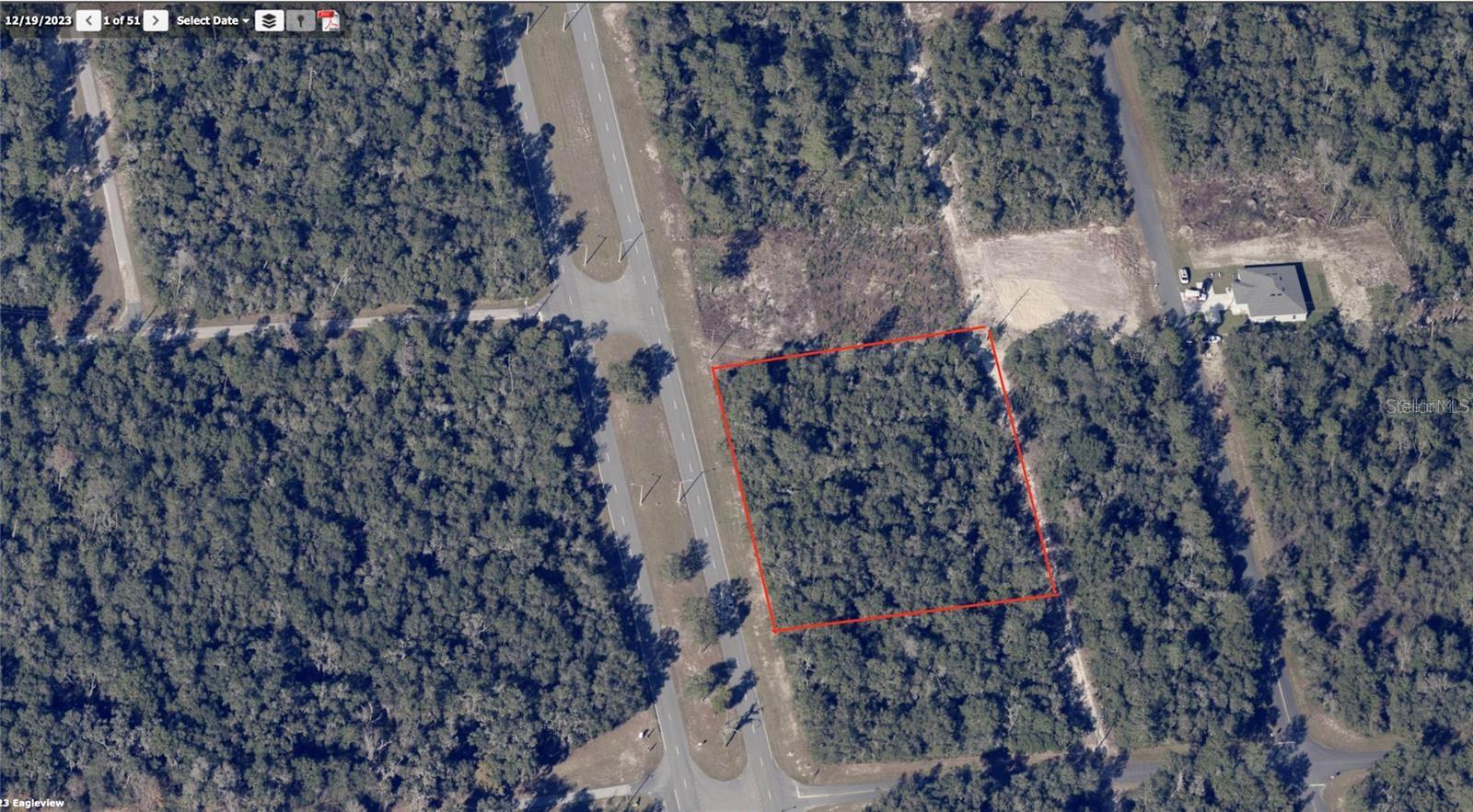 INVESTOR OPPORTUNITY! Just under 1 Acre available in one of the main roads in Marion Oaks. Possibility for 20-25 condo complex, 8 Townhomes, Quadriplex, Duplex, you name it! Don't miss the opportunity to own a nice and dry piece of land in one of the most growing areas in Florida.