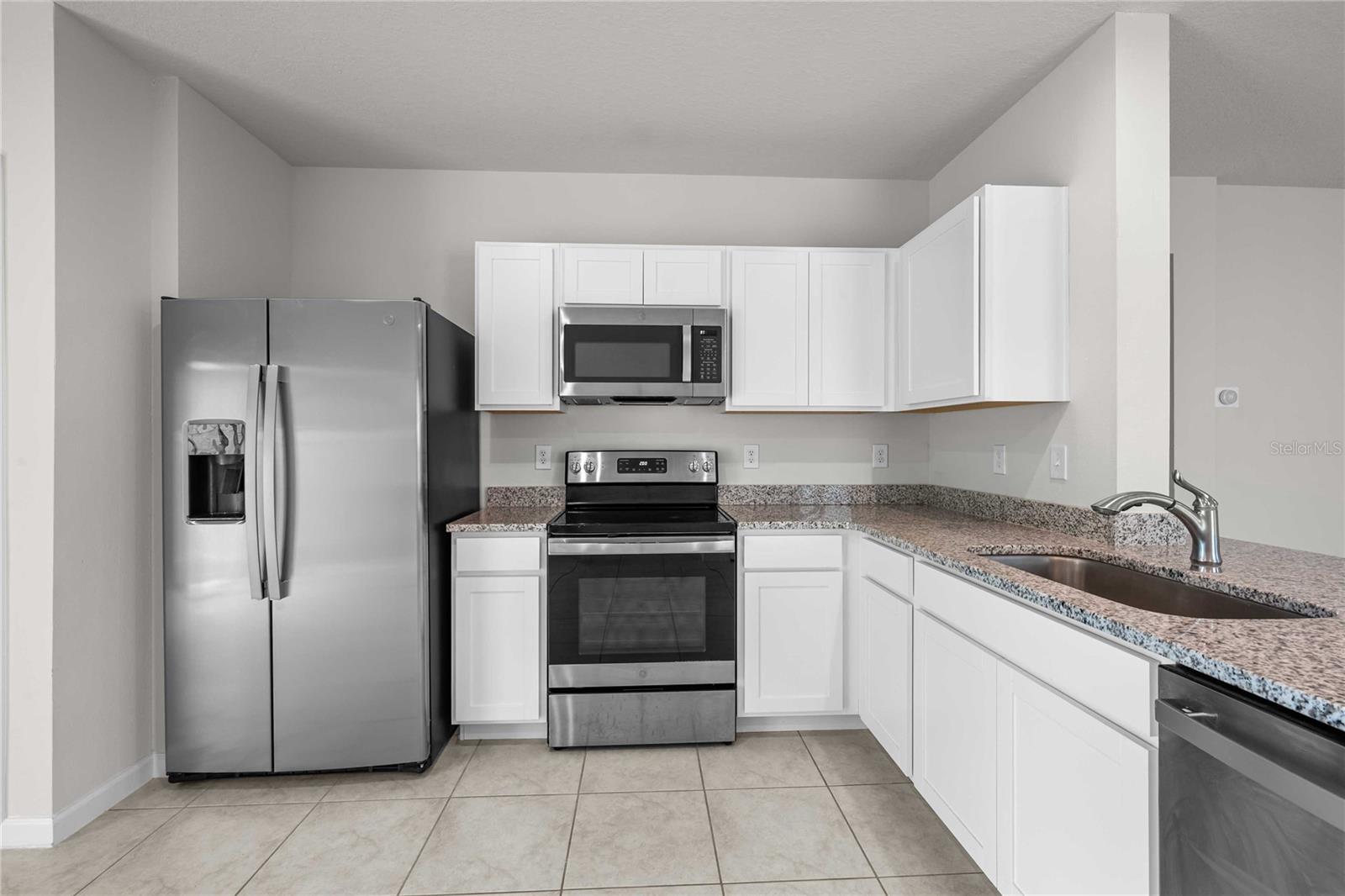 ZEPHYR PLACE - Residential