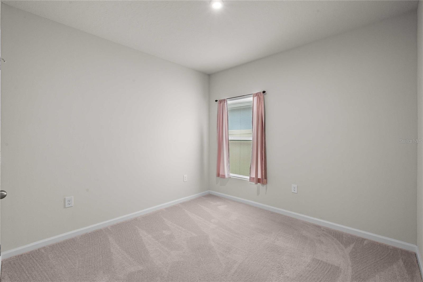 ZEPHYR PLACE - Residential